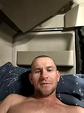 Snapshot of RoadDaddyXL chatting on October 2025 10:12:02 AM RoadDaddyXL online show from October 2025 10:12:02 AM
