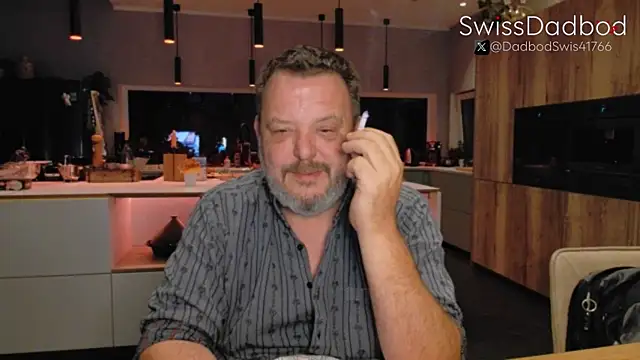 Snapshot of SwissDadbod chatting on September 2025 12:33:01 AM SwissDadbod online show from September 2025 12:33:01 AM