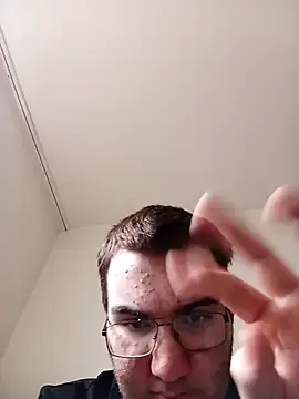 Snapshot of LolGamer54321 chatting on March 2026 10:40:01 AM LolGamer54321 online show from March 2026 10:40:01 AM