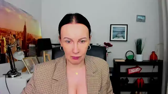 Snapshot of Velvet_Jasmine chatting on September 2025 05:23:02 AM Velvet Jasmine online show from September 2025 05:23:02 AM