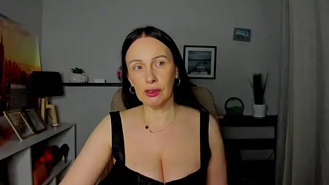 Snapshot of Velvet_Jasmine chatting on October 2025 05:26:02 AM Velvet Jasmine online show from October 2025 05:26:02 AM