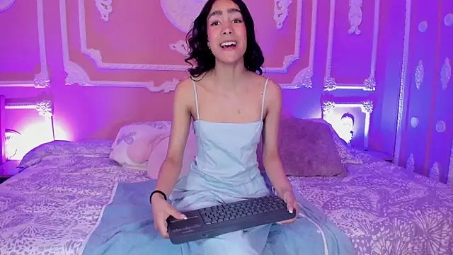 aitana johns online show from October 2025 12:25:01 PM