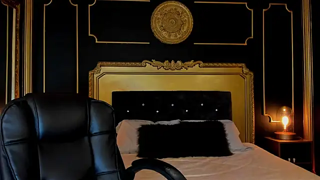 aitana johns online show from December 2025 12:20:01 PM