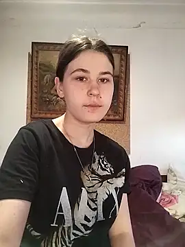 Snapshot of ToryTayler chatting on April 2026 02:03:02 PM ToryTayler online show from April 2026 02:03:02 PM