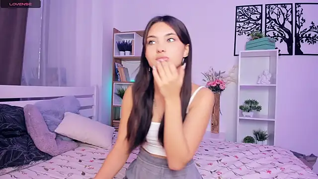 Snapshot of FunnyyMonkeyy chatting on October 2025 09:10:02 AM FunnyyMonkeyy online show from October 2025 09:10:02 AM