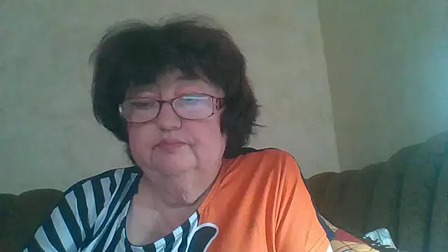 Snapshot of MilaSky5303 chatting on September 2025 09:46:02 AM MilaSky5303 online show from September 2025 09:46:02 AM