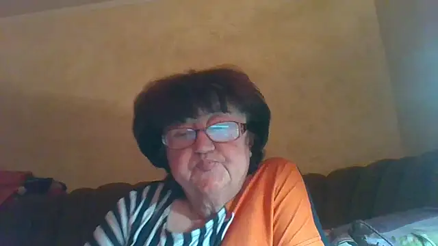 Snapshot of MilaSky5303 chatting on September 2025 09:20:01 PM MilaSky5303 online show from September 2025 09:20:01 PM