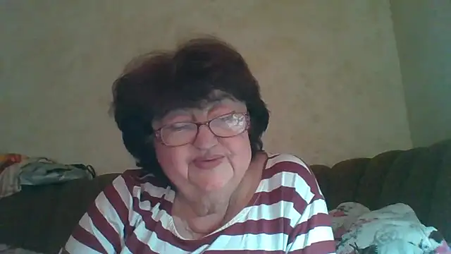 Snapshot of MilaSky5303 chatting on October 2025 11:20:02 AM MilaSky5303 online show from October 2025 11:20:02 AM