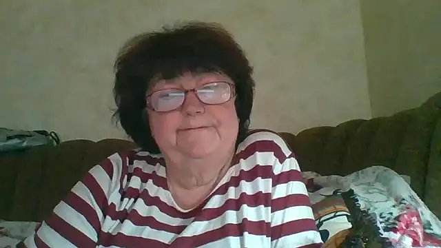 Snapshot of MilaSky5303 chatting on October 2025 10:16:02 AM MilaSky5303 online show from October 2025 10:16:02 AM