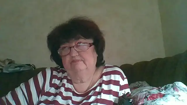 Snapshot of MilaSky5303 chatting on October 2025 09:54:02 AM MilaSky5303 online show from October 2025 09:54:02 AM