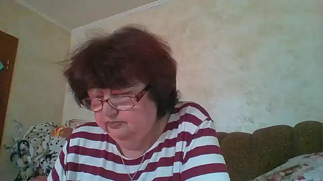 Snapshot of MilaSky5303 chatting on October 2025 10:01:01 AM MilaSky5303 online show from October 2025 10:01:01 AM