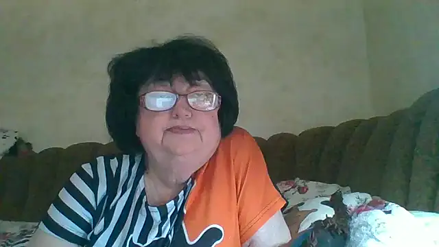 Snapshot of MilaSky5303 chatting on November 2025 01:12:02 PM MilaSky5303 online show from November 2025 01:12:02 PM