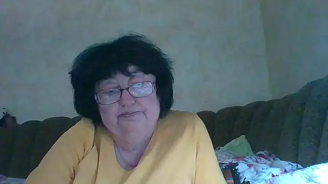 Snapshot of MilaSky5303 chatting on November 2025 11:43:02 AM MilaSky5303 online show from November 2025 11:43:02 AM