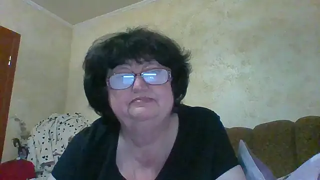 Snapshot of MilaSky5303 chatting on November 2025 12:11:02 AM MilaSky5303 online show from November 2025 12:11:02 AM