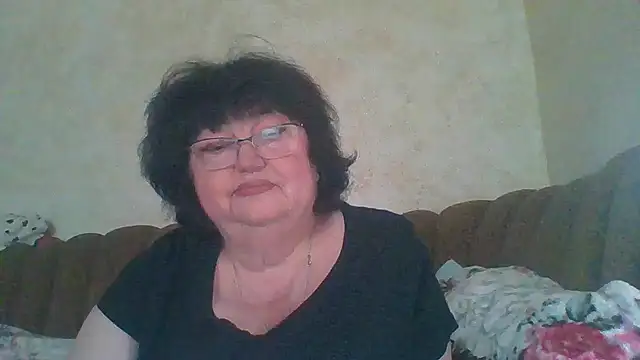 Snapshot of MilaSky5303 chatting on November 2025 08:25:02 AM MilaSky5303 online show from November 2025 08:25:02 AM