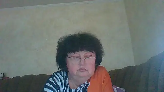 Snapshot of MilaSky5303 chatting on December 2025 12:32:02 PM MilaSky5303 online show from December 2025 12:32:02 PM