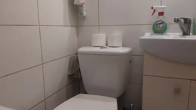 Snapshot of MC353535 chatting on April 2026 01:52:01 AM MC353535 online show from April 2026 01:52:01 AM