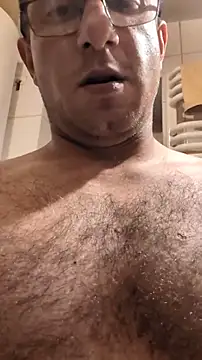 Snapshot of MC353535 chatting on June 2026 09:46:02 PM MC353535 online show from June 2026 09:46:02 PM