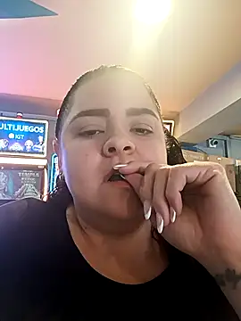 Miss Adriana01 online show from September 2025 04:50:01 PM