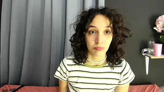 TeensNews18 online show from October 2025 12:28:02 PM