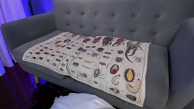 flower smith  online show from April 2026 11:55:01 AM