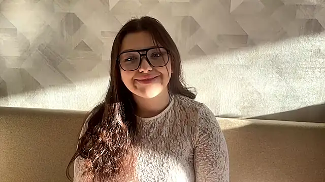 Snapshot of CarylWeatherholtz chatting on November 2025 11:51:02 AM CarylWeatherholtz online show from November 2025 11:51:02 AM