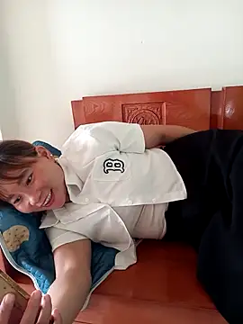 Snapshot of Mainay0033 chatting on September 2025 01:29:01 AM Mainay0033 online show from September 2025 01:29:01 AM