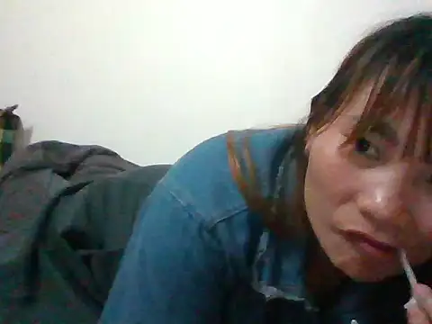 Snapshot of Mainay0033 chatting on October 2025 04:35:02 PM Mainay0033 online show from October 2025 04:35:02 PM