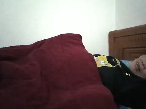 Snapshot of Mainay0033 chatting on October 2025 02:14:01 PM Mainay0033 online show from October 2025 02:14:01 PM