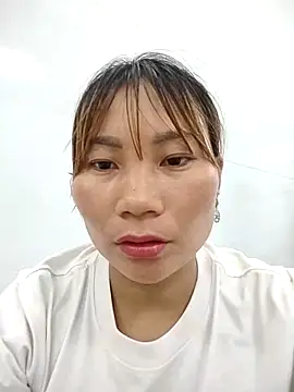 Snapshot of Mainay0033 chatting on October 2025 06:52:01 PM Mainay0033 online show from October 2025 06:52:01 PM