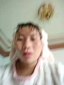 Snapshot of Mainay0033 chatting on October 2025 03:14:01 AM Mainay0033 online show from October 2025 03:14:01 AM