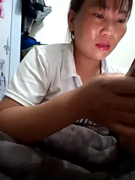 Snapshot of Mainay0033 chatting on October 2025 02:21:02 PM Mainay0033 online show from October 2025 02:21:02 PM