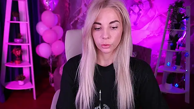 Snapshot of BellaRayyy chatting on February 2026 02:59:02 PM BellaRayyy online show from February 2026 02:59:02 PM