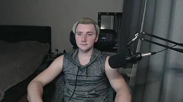 Snapshot of Elvin_Vaenight chatting on October 2025 12:33:02 AM Elvin Vaenight online show from October 2025 12:33:02 AM