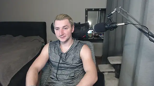 Snapshot of Elvin_Vaenight chatting on October 2025 10:43:02 PM Elvin Vaenight online show from October 2025 10:43:02 PM