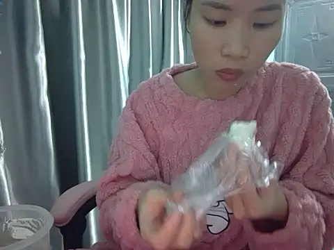 Ly-ny online show from November 2025 01:38:01 AM