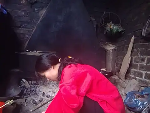 Ly-ny online show from December 2025 06:28:01 AM