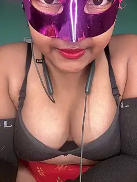 mimi87hoty online show from February 2026 06:37:02 PM