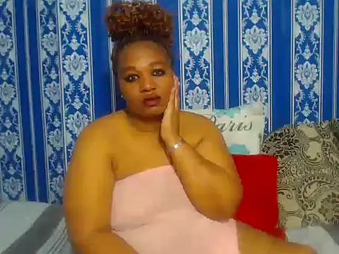 Snapshot of JUICEYLIPS333 chatting on September 2025 04:52:01 PM JUICEYLIPS333 online show from September 2025 04:52:01 PM