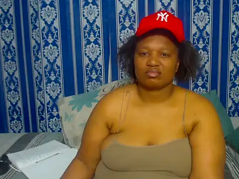 Snapshot of JUICEYLIPS333 chatting on November 2025 06:19:01 PM JUICEYLIPS333 online show from November 2025 06:19:01 PM