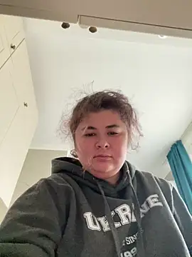 AliceCurlyX online show from December 2025 11:04:02 AM