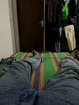 Snapshot of Senurak99 chatting on September 2025 01:43:02 PM Senurak99 online show from September 2025 01:43:02 PM