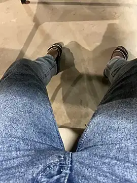 Snapshot of Senurak99 chatting on September 2025 02:06:01 PM Senurak99 online show from September 2025 02:06:01 PM