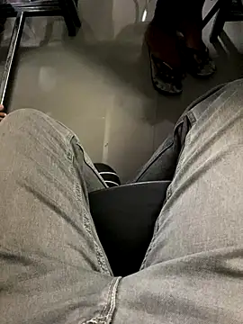 Snapshot of Senurak99 chatting on September 2025 06:24:01 AM Senurak99 online show from September 2025 06:24:01 AM