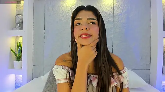 AlassiaHocthner online show from April 2026 11:36:01 AM