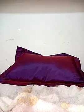 Snapshot of linalolo_12 chatting on April 2026 11:05:01 PM linalolo 12 online show from April 2026 11:05:01 PM