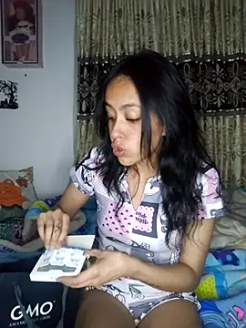 Queen Ashly online show from November 2025 02:14:02 AM