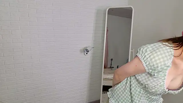 Katie ktk online show from September 2025 01:49:02 PM