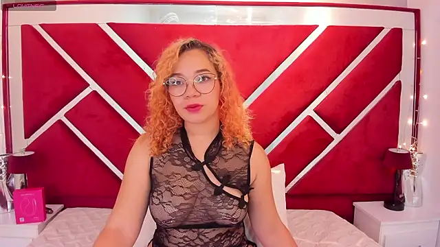 Dafne Fire online show from January 2026 12:43:01 PM