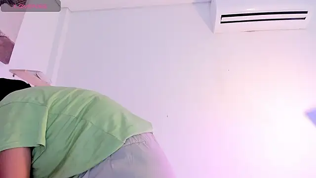 Gabrielaa Miller  online show from November 2025 07:46:02 PM